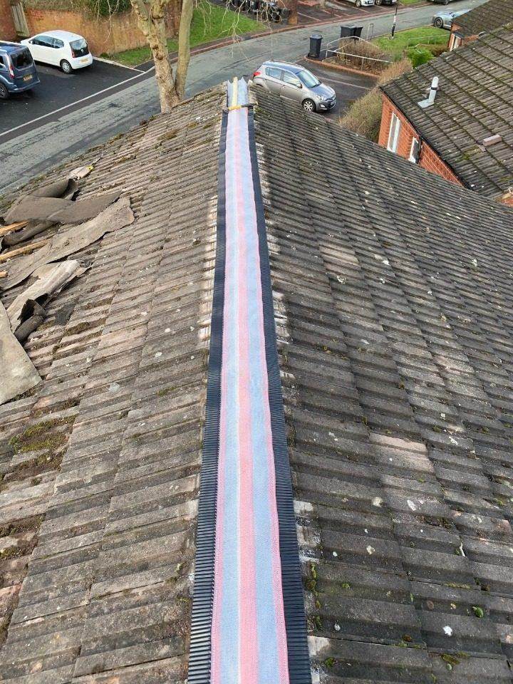 Wallace Roofing – ridge repair